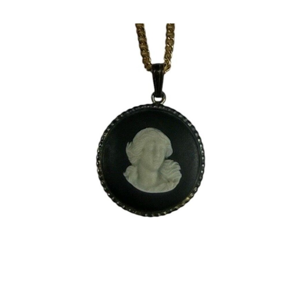 WEDGWOOD Vintage Jasperware Cameo Pendant w/ Sterling Frame - Picture 5 of 6
